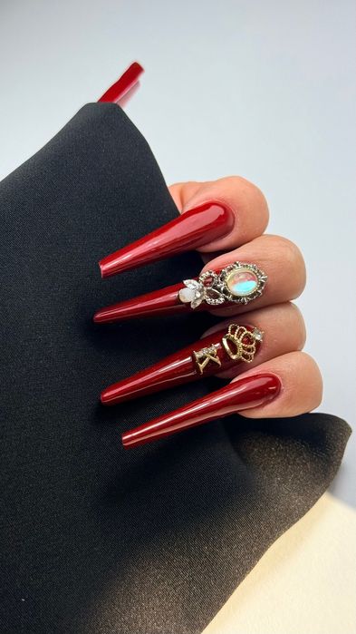 Przedłużanie paznokci / paznokcie hybrydowe