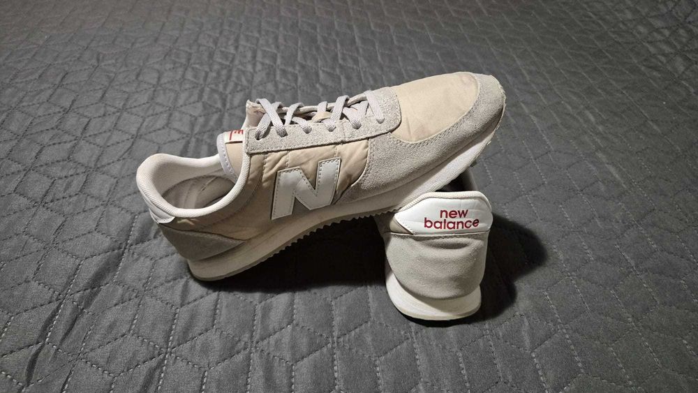 Ténis NB New Balance - beges – tamanho 41,5