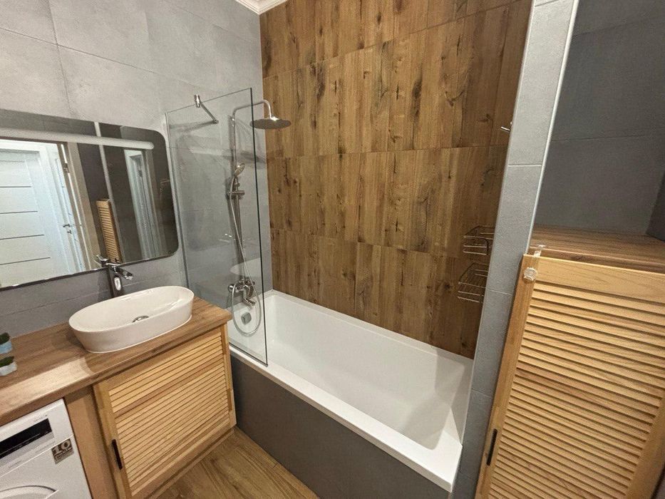 Продаж 2.кім.квартири ул.Пров.Парковий