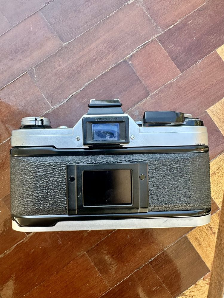 Canon analógica AE-1 + objectiva 50 mm 1.4