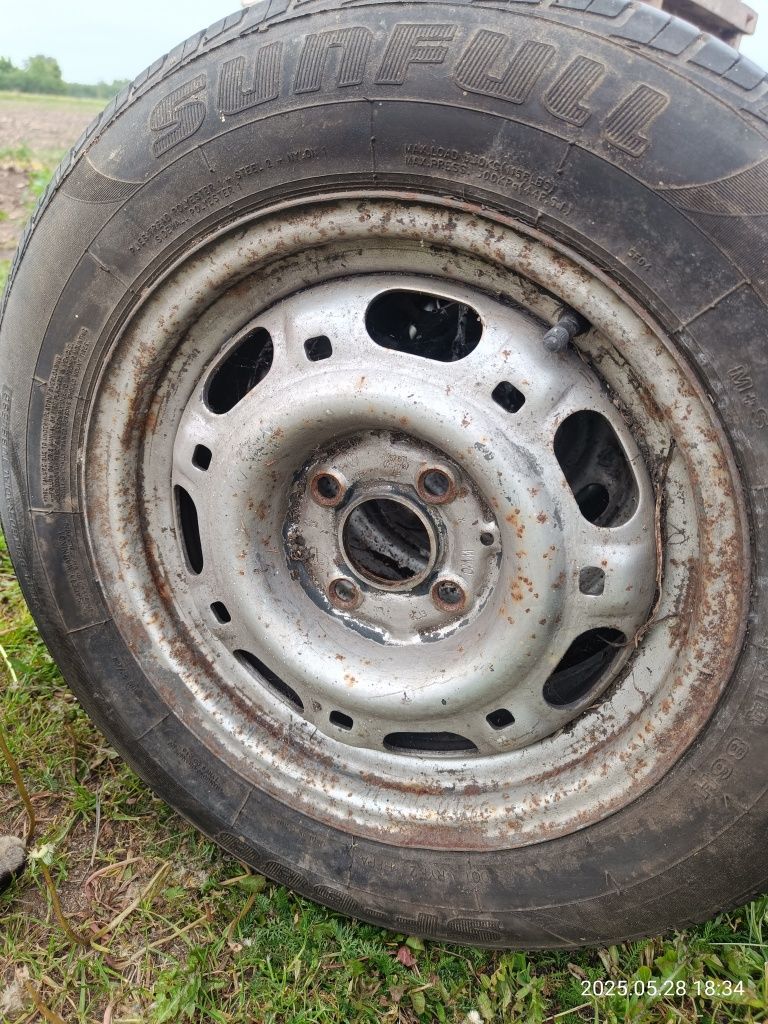Felgi stalowe VW passat b4 185/65/R14 z oponami