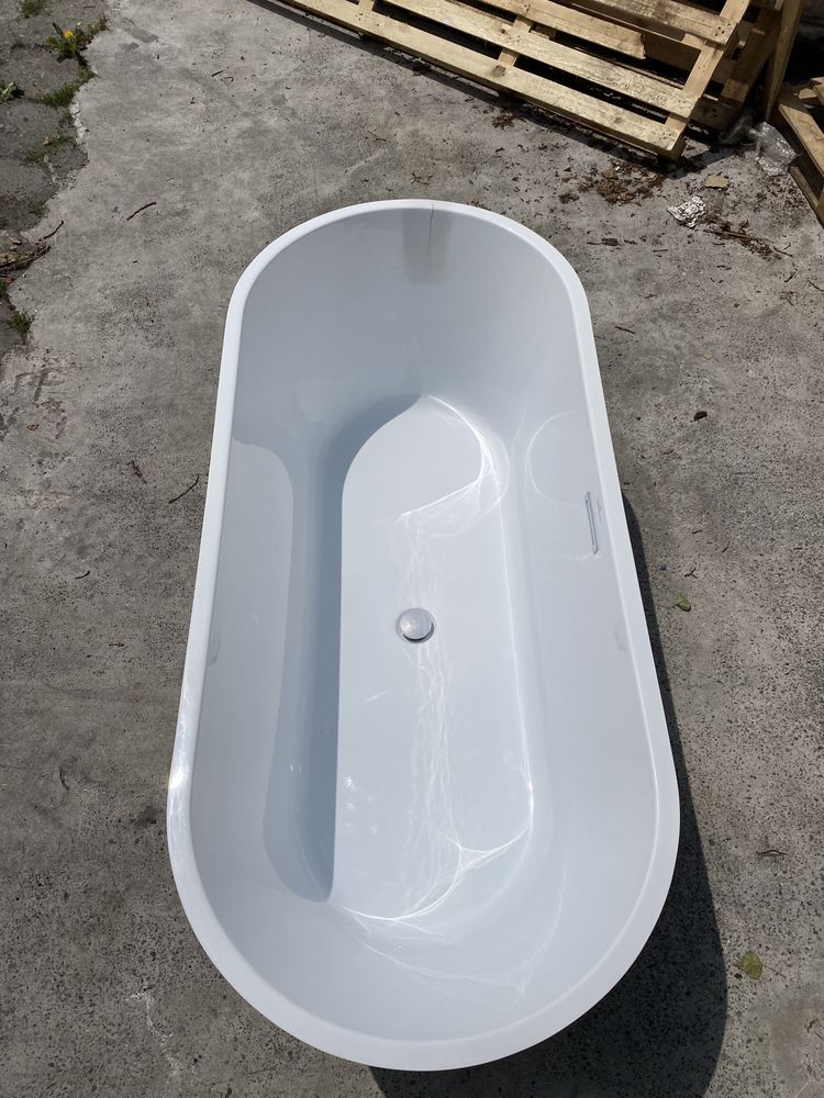 Wanna wolnostojąca NOWA komplet z syfonem 170cm USZKODZONA - zdjęcia