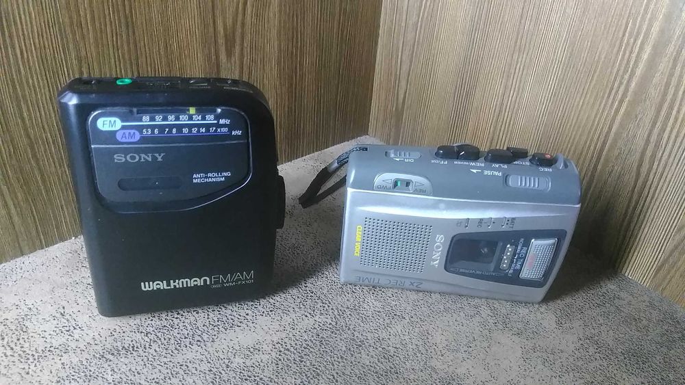 касетні плеери  Sony WM-FX101, Sony TCM-500V