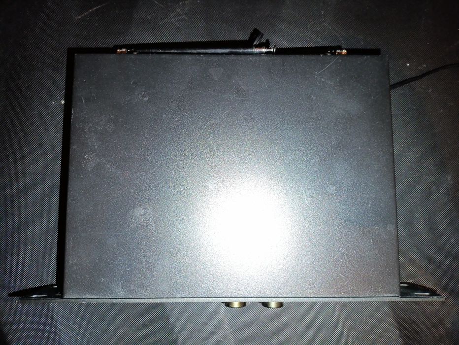 База SHURE SM58-3 (SHURE) для радио микрофонов