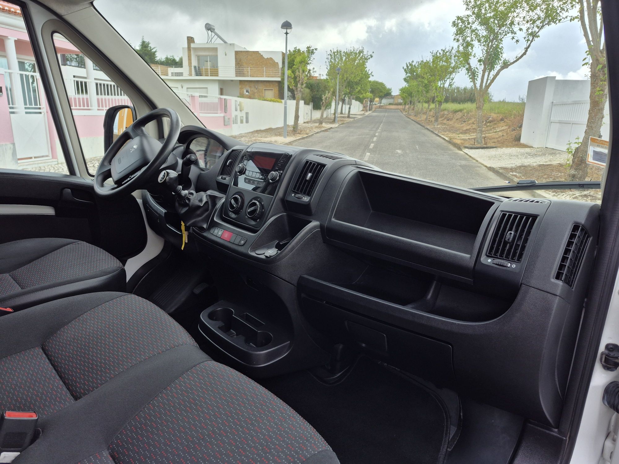 Peugeot Boxer L3H3 - 2022 | GARANTIA | 2.2HDI - 120.000KMS