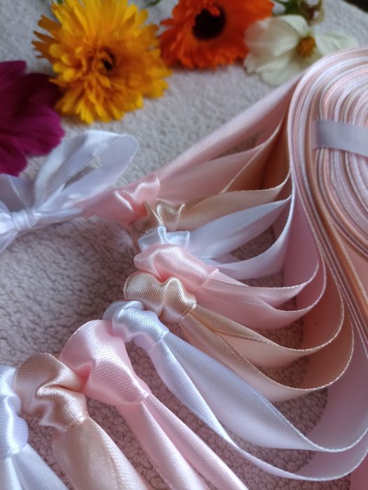 Ring oczepinowy 28 wstążek do odcinania