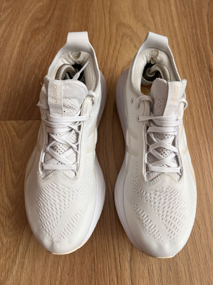 Кросівки для бігу ASICS Gel Nimbus 25 (1012B626)