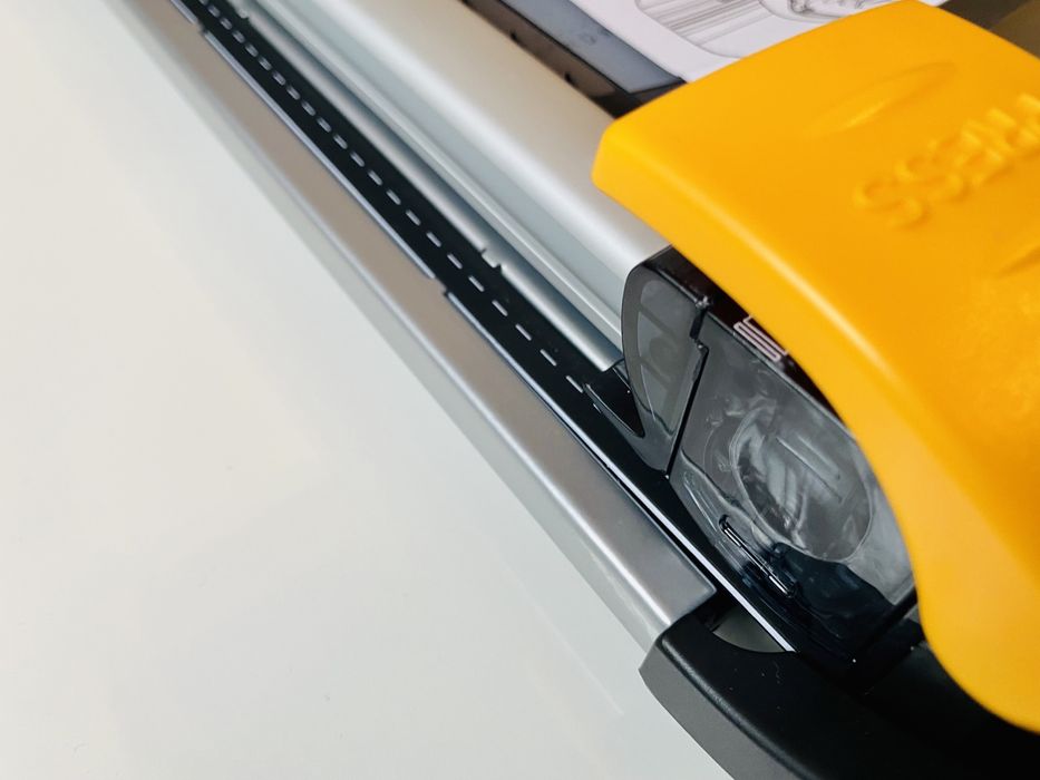 Trymer gilotyna do papieru Fellowes Elektron A4