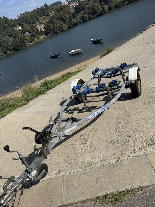 Atrelado CBS . Usado em Mota de Agua