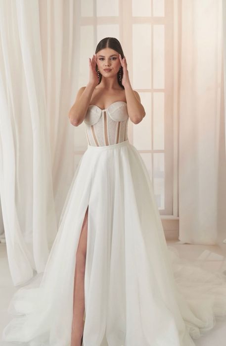 Весільна сукня з болеро