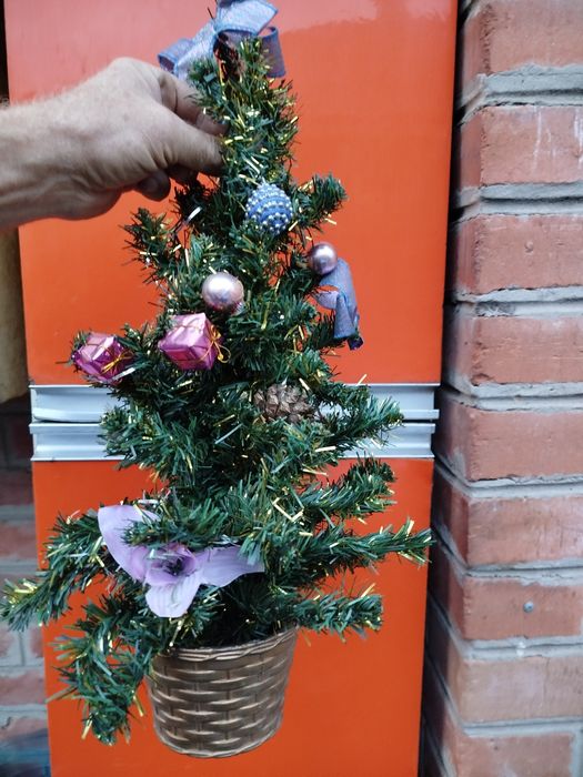 Продам подарункову ялинку