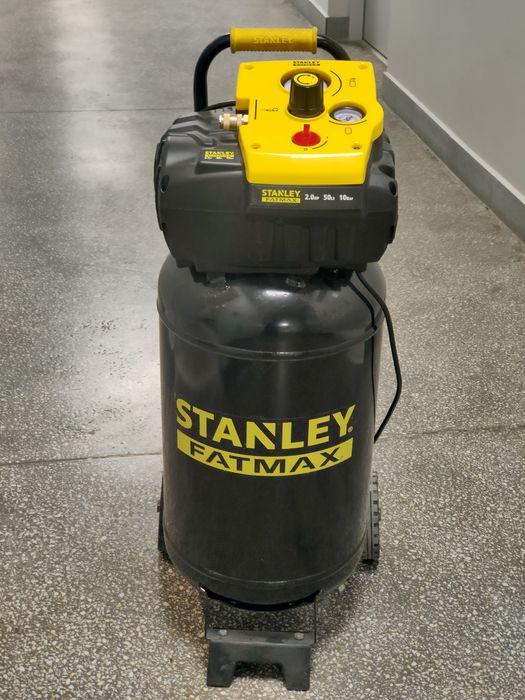 Kompresor bezolejowy STANLEY fatmax 50l, 10bar