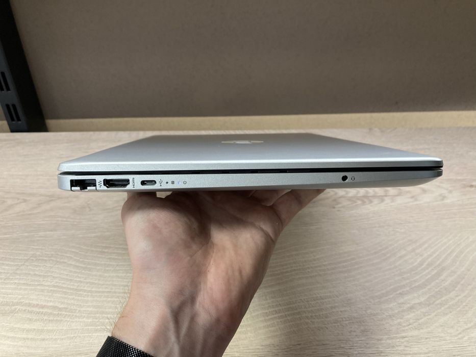 Ноутбук HP Laptop 15s-FG5340  i3-1215 8Gb 256ssd win10 гар 12 міс