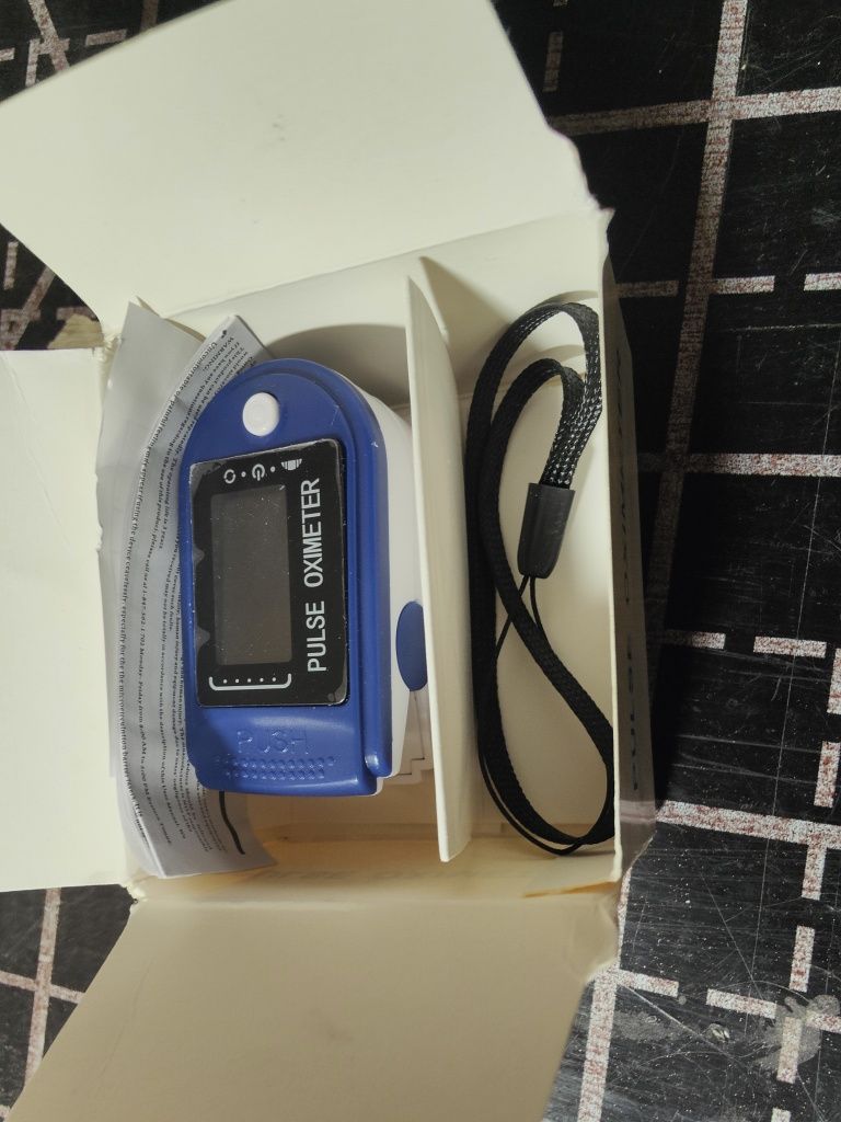 Pulsomierz Pulse Oximeter