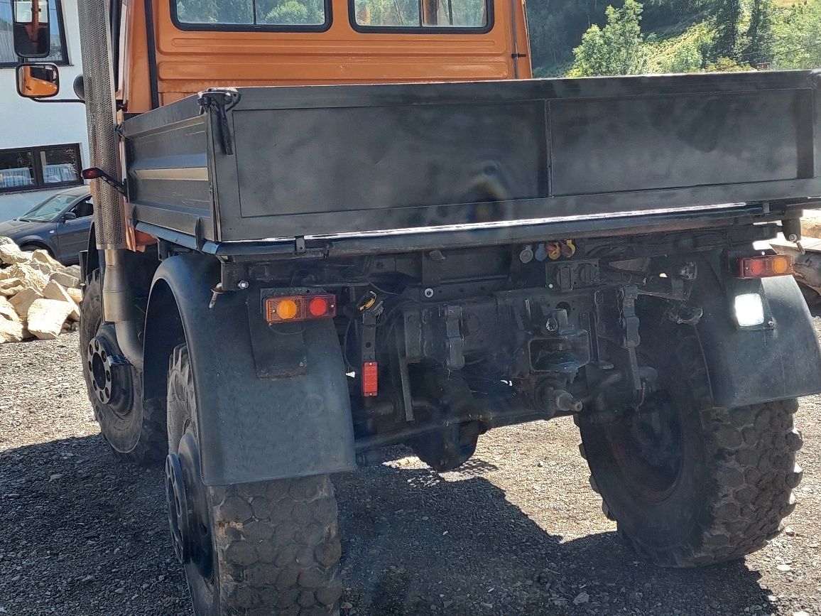 Mercedes unimog 1600