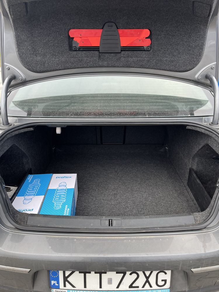 VW Passat B6 2007 2.0 TDI 140km ZADBANY