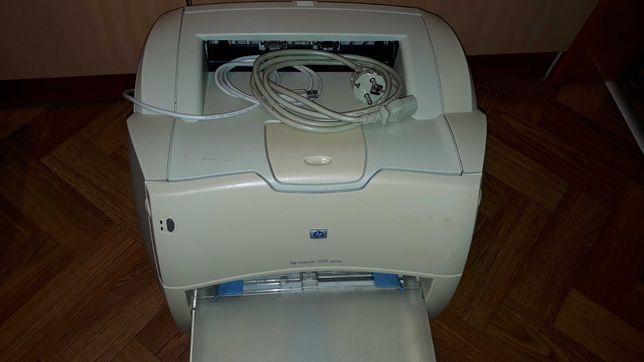 Принтер HP LaserJet 1200, 1300