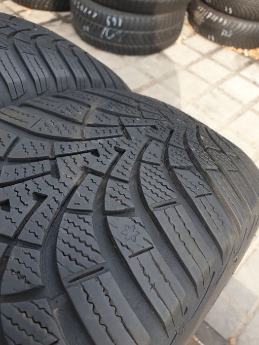Opony 205/60R16 GoodYear Ultragrip 2021r Zima zimowe