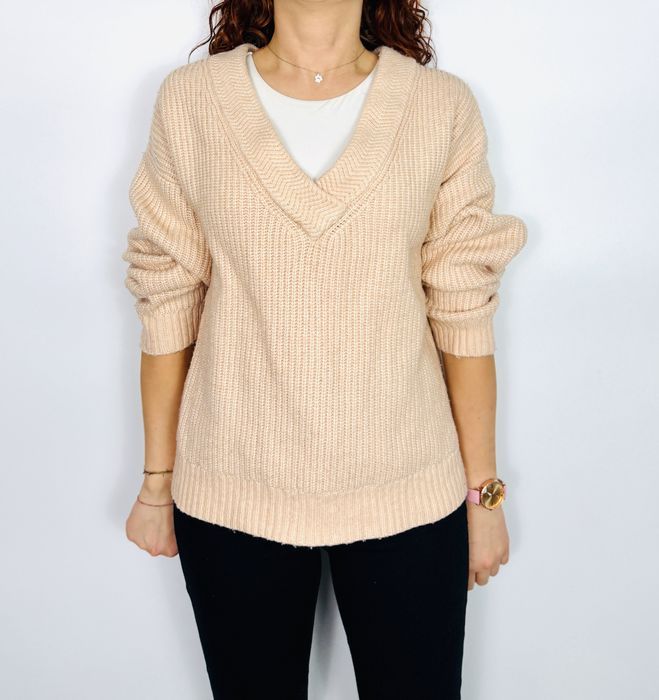 Beżowy sweter z dekoltem w serek XS 34 ASOS