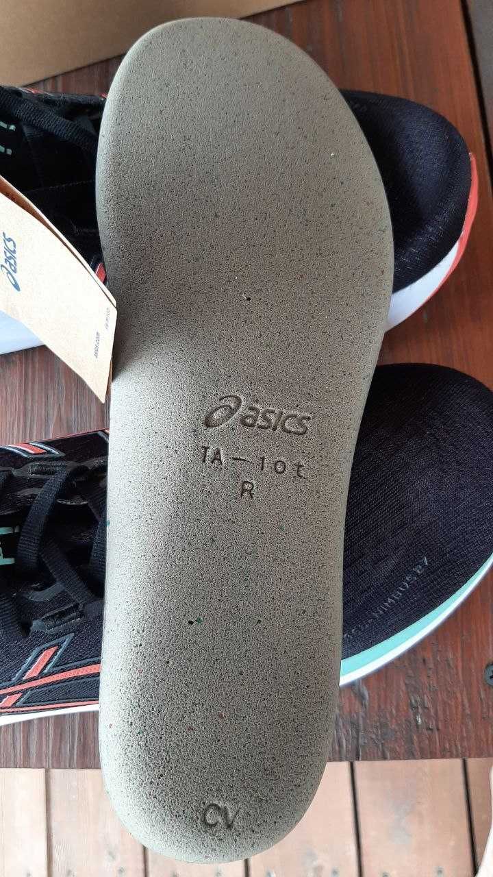 Чоловічі бігові кросівки Asics GEL-NIMBUS 27 1011B958-004