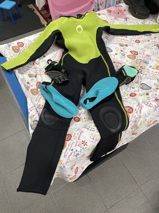 Neoprene triboard como novo