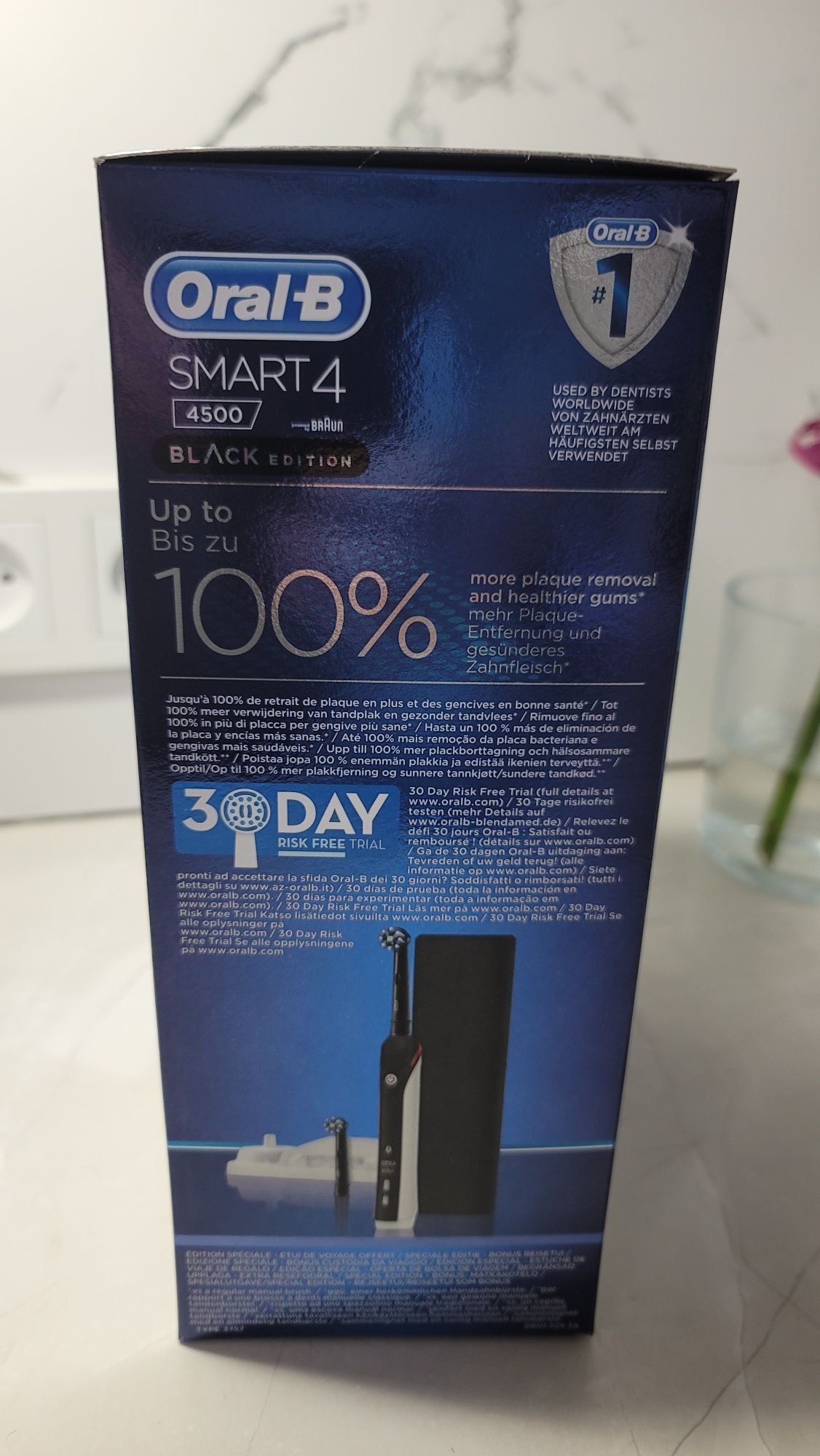 Електрична зубна щітка Oral-B Smart4