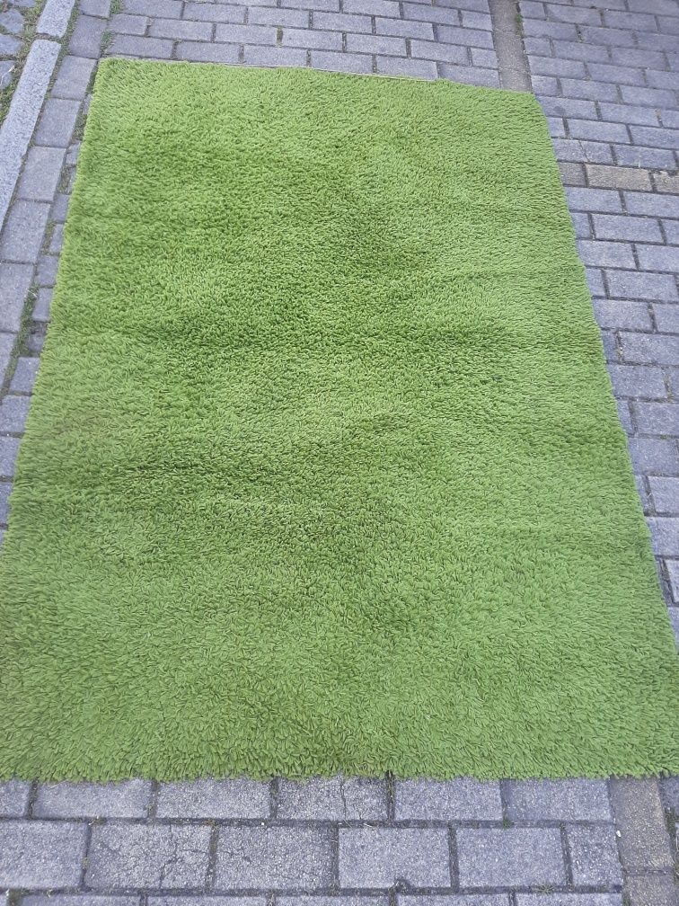 Carpete seminova verde !!!