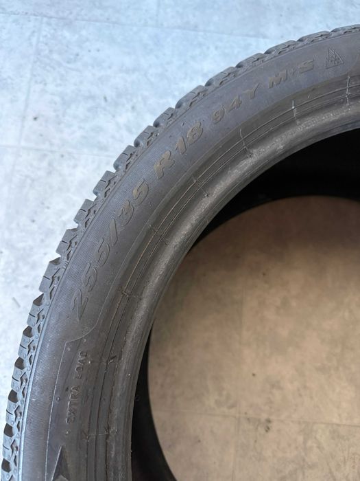 Всесезонні шини 225/40/18 та 255/35/18 Pirelli, всесезонные шины R18