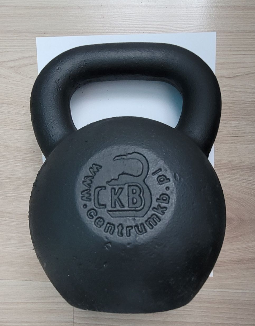 Kettlebell żeliwny firmy CKB o wadze 20 kg.