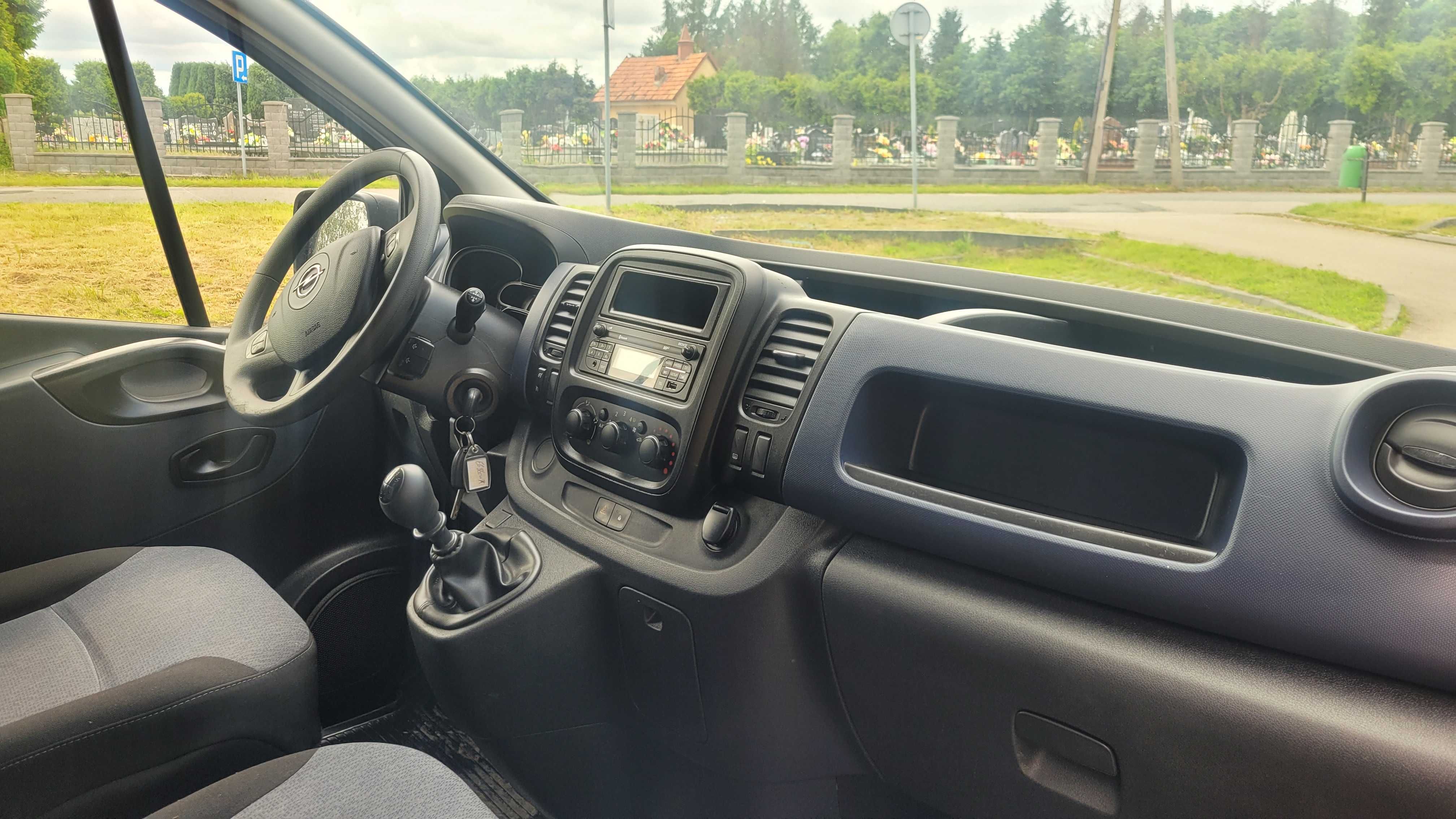 Opel Vivaro 1.6 cdti długa wersja