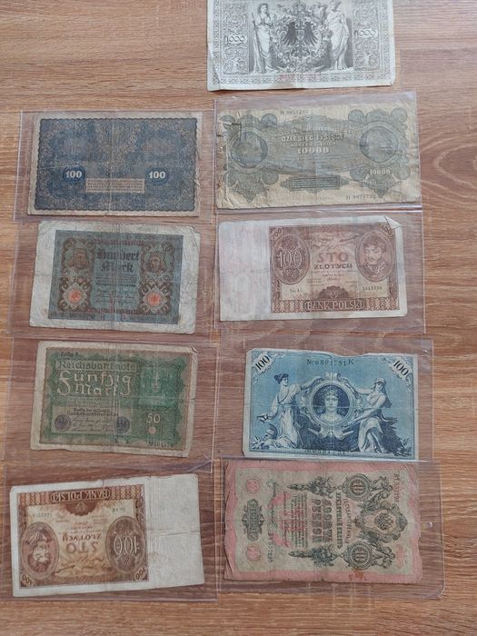 Banknoty monety klasery
