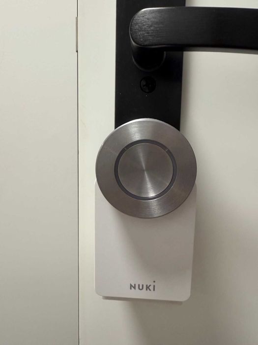 zamek NUKI SMART LOCK 3.0 PRO + NUKI Keypad - w stanie perfekcyjnym!