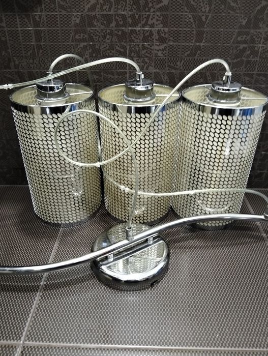 Стильна люстра в коридор чи зал