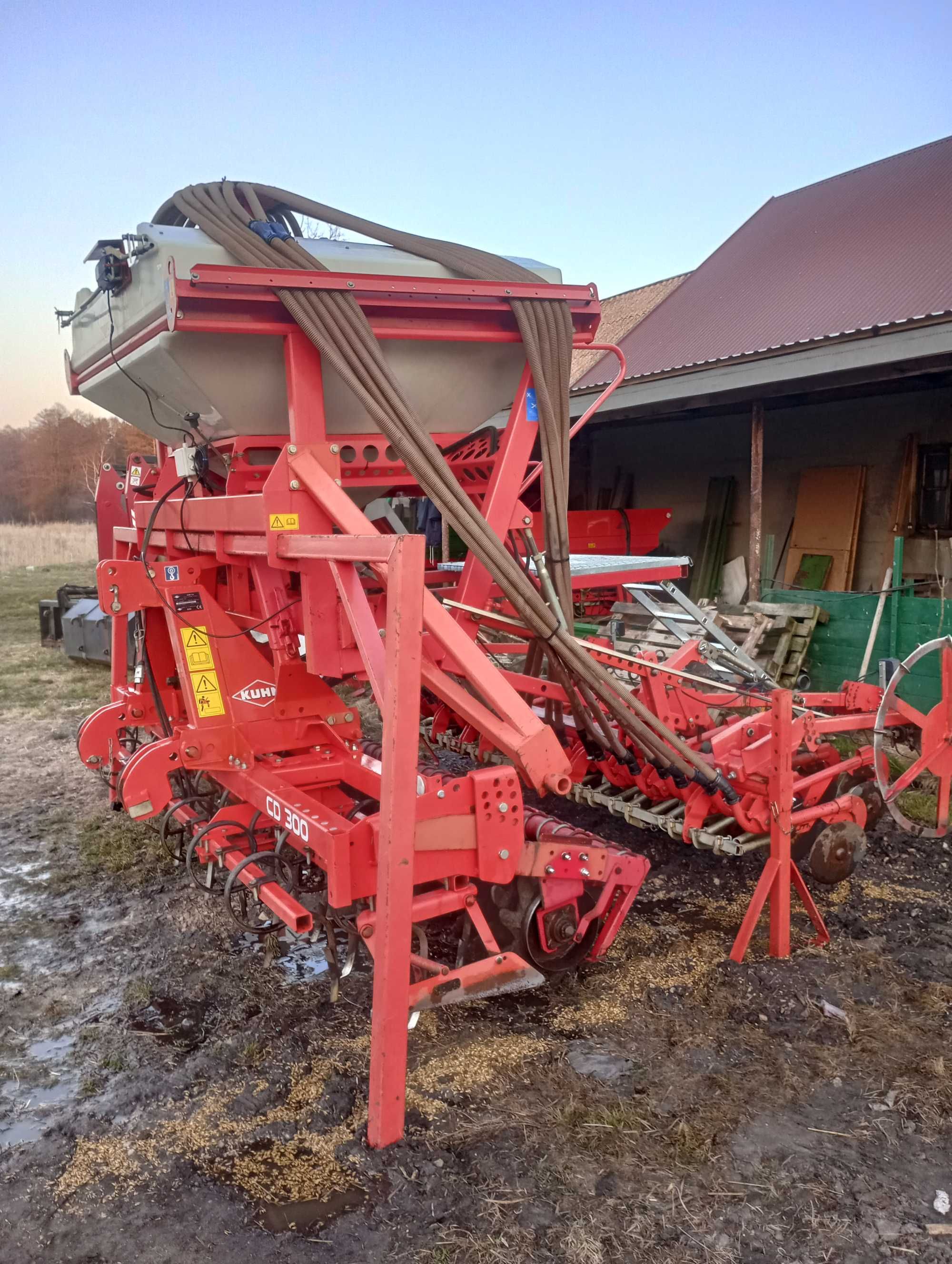 Siewnik KUHN Venta 3m talerzowy