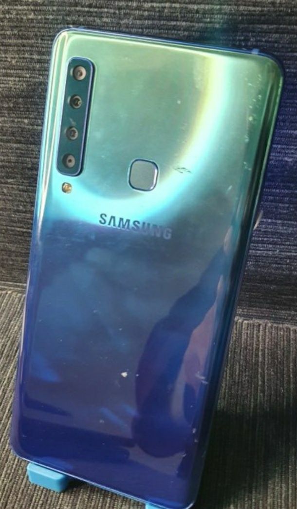 Samsung A9 2018 como novo