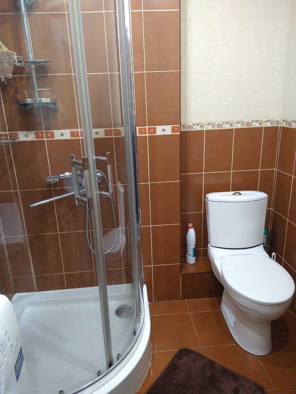 Сдам 2-к. полном. кв. в Центре (р-н пл. Фестивальной)  (свет не откл.)
