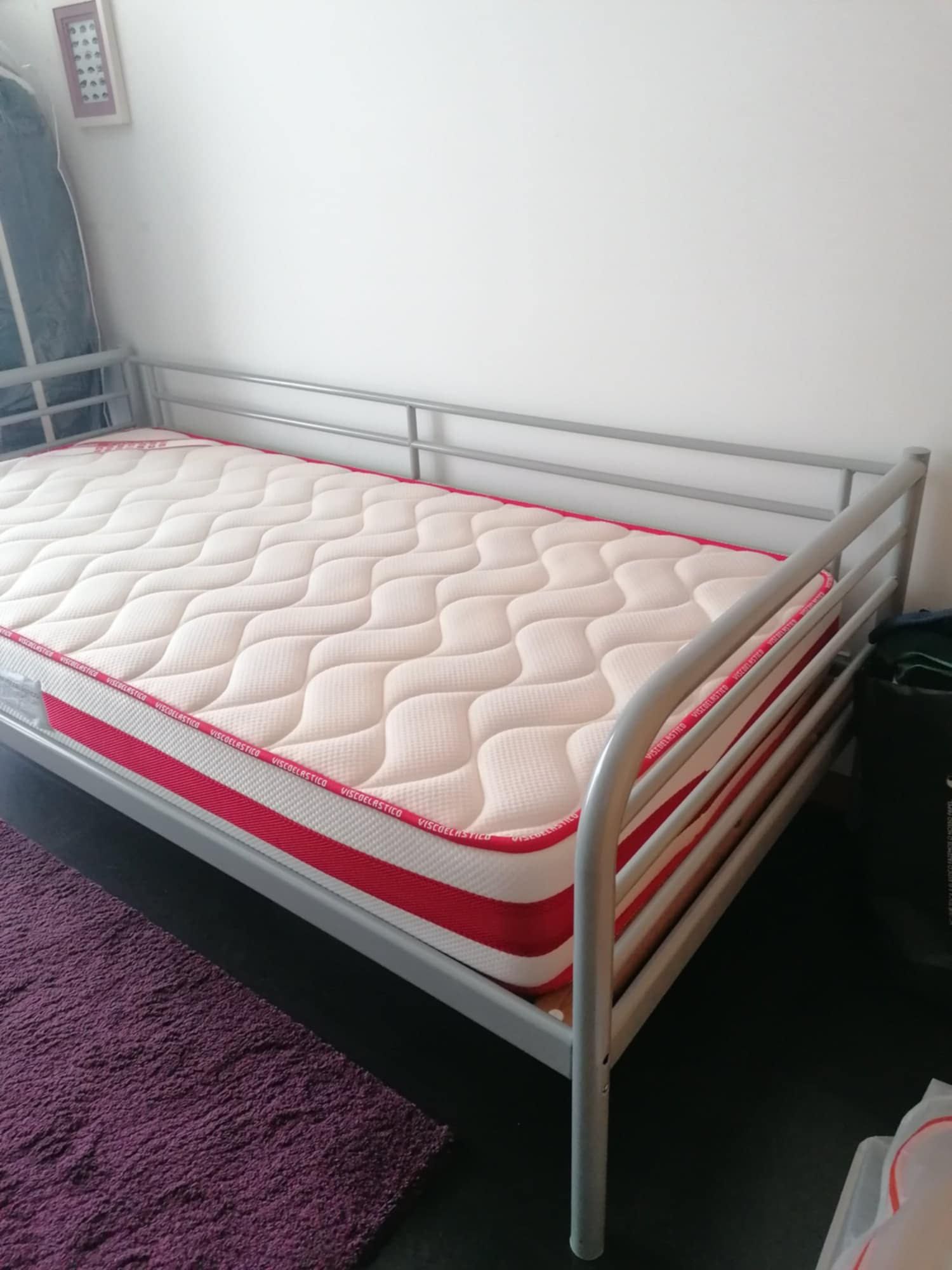 Cama de solteiro Tromso lkea com colchão