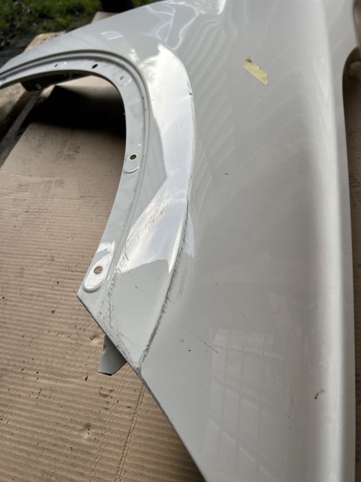 Błotnik prawy, maska BMW X1 f48,