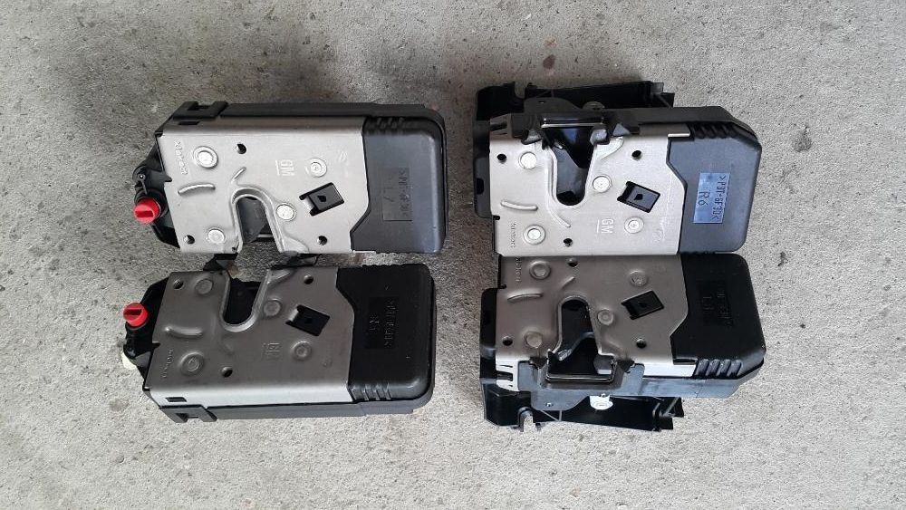 Замок двери Астра G оригинал