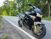 HONDA VFR800Fi RC46 Niski przebieg VFR 800 Fi