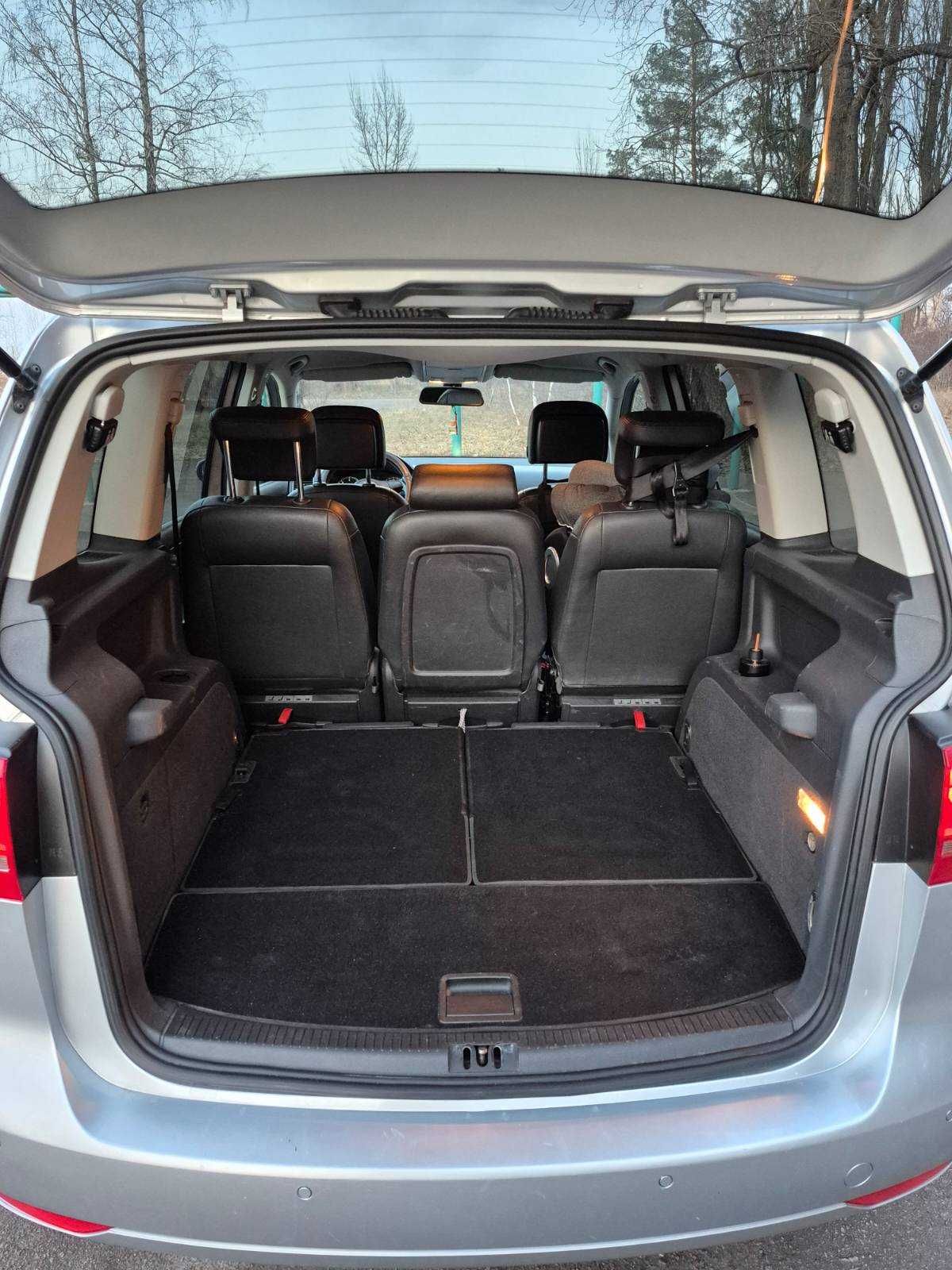 Volkswagen Touran 2013 рік 2,0 дизель Автомат