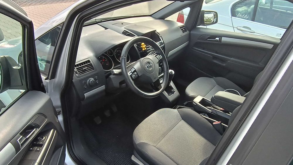 Продам авто зафира