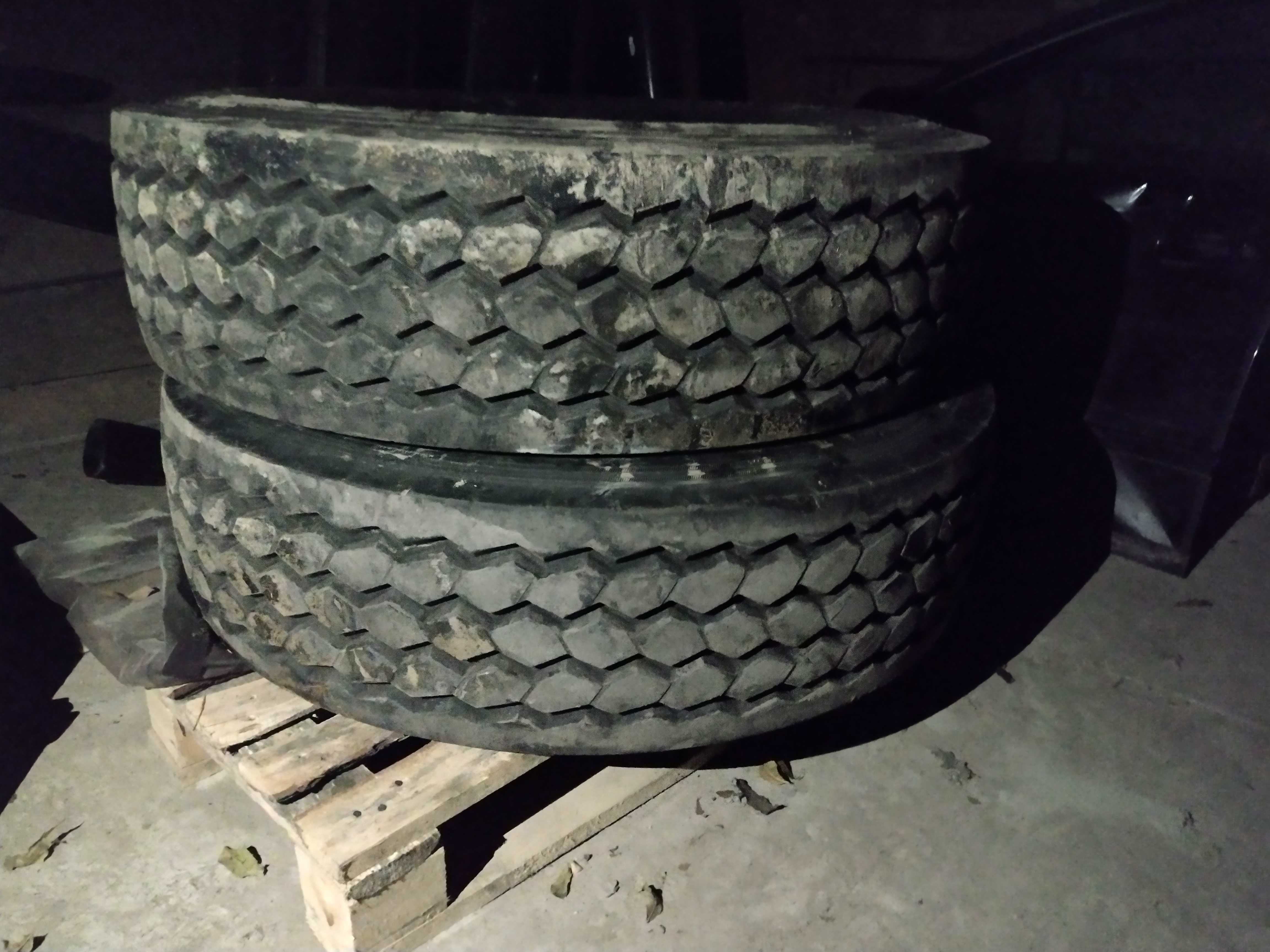 315/80/22,5  przód/prowadząca   barum bf 200 mixed JAK NOWE