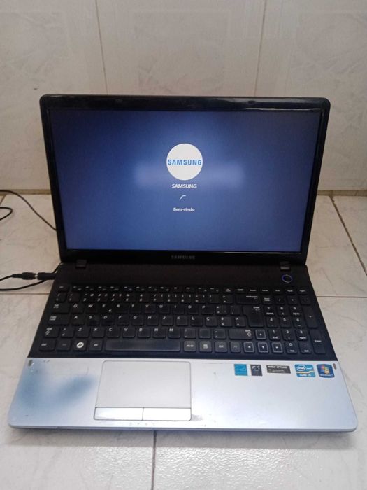 Samsung NP300E5A Intel® Core i5 i5-2450M