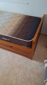 Vendo cama para jovem