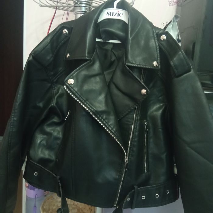 Курточка жіноча нова розмір М