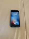 IPhone SE 2021 czerwony