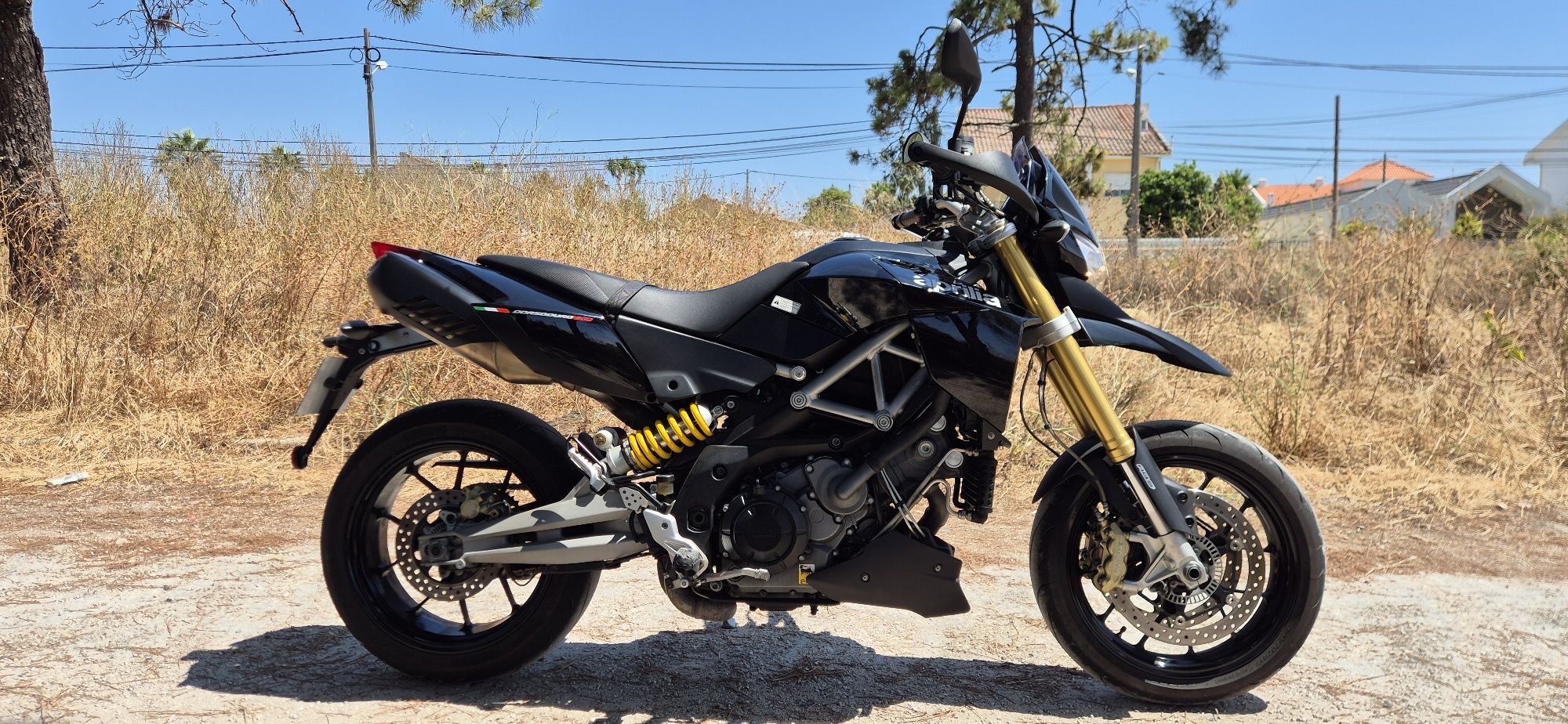 Aprilia DORSODURO 1200 de 2011 IMACULADA!