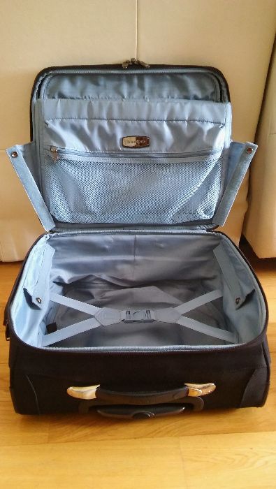 Travelpro Luggage Platinum Deluxe Rolling Tote Black