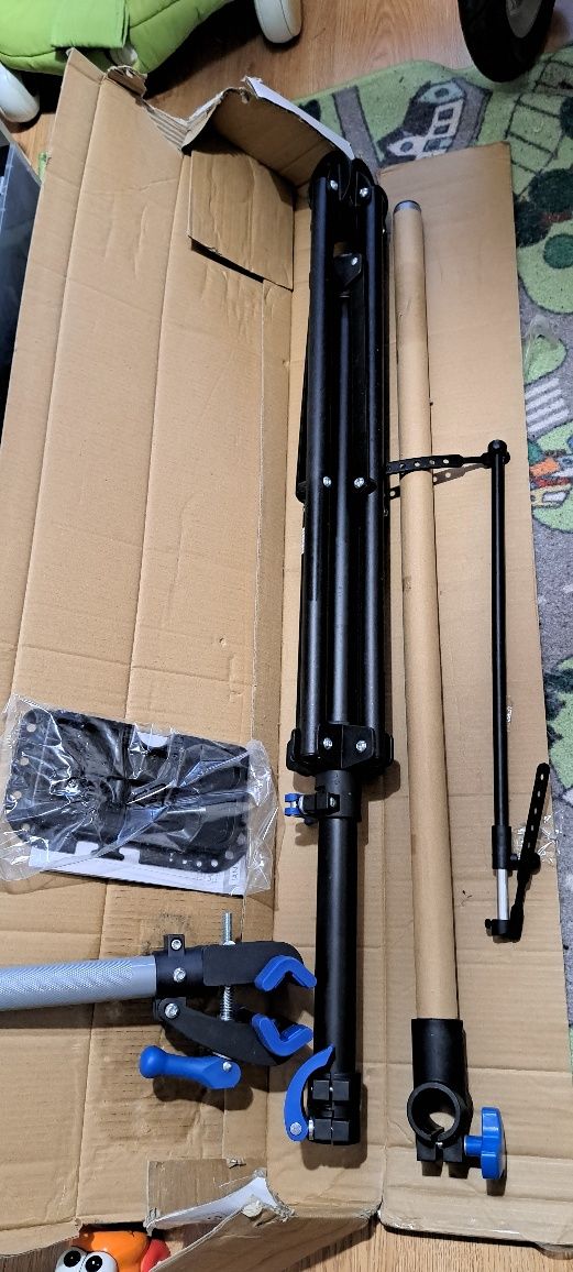 Vendo suporte para manutenção e lavagem de bicicleta